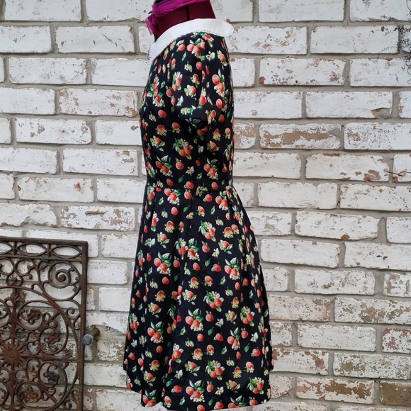 Dress - Picture 2 of 3